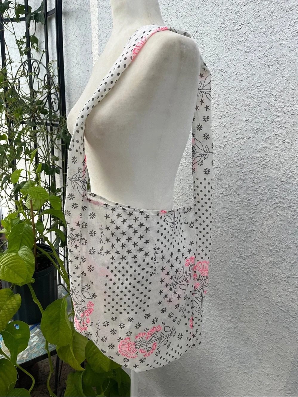 FREE PEOPLE Large Floral Tote